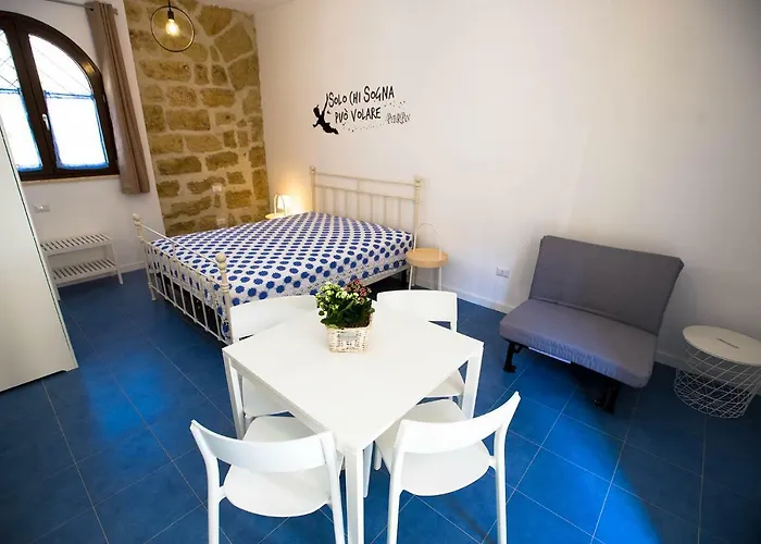 Sciabika - Edificio Egadi 卡斯泰拉马莱